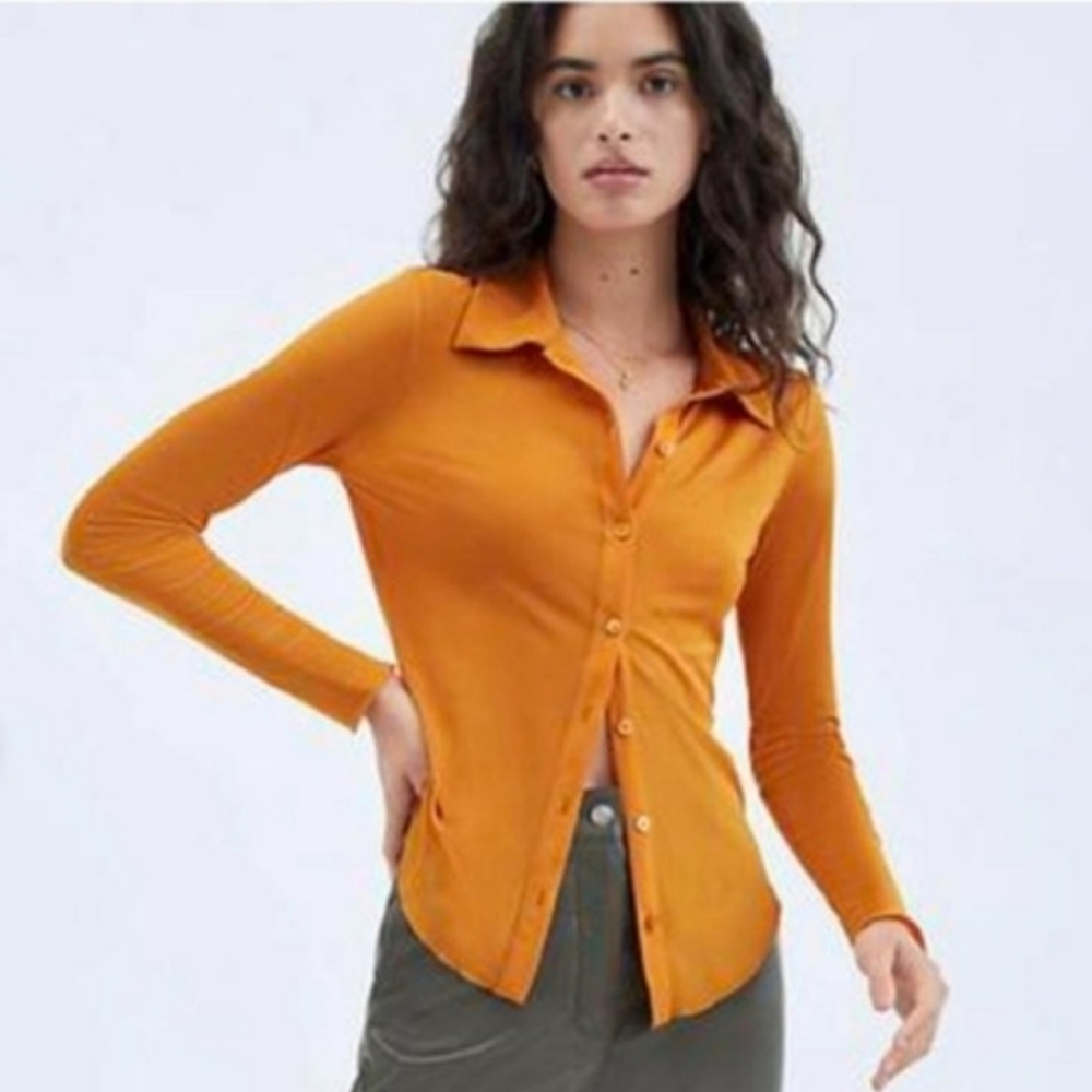 Aritzia Wilfred Gold Pose Long Sleeve Shirt Size S